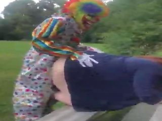 Gibby на клоун чука pawg в daylight